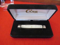 Case XX 1970 Pearl Pattern # 8233 Case XX 1970 Pearl Pattern # 8233