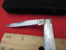Case XX 1970 Pearl Pattern # 8233 Case XX 1970 Pearl Pattern # 8233