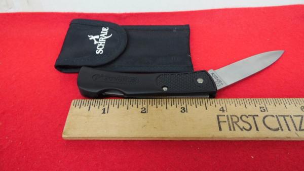 SCHRADE USA SP3 WITH POUCH NEVER USED LIGHT WEIGHT LOCKBACK ZYTEL HANDLE FREE 48 SHIP SCHRADE USA SP3 WITH POUCH NEVER USED LIGHT WEIGHT LOCKBACK ZYTEL HANDLE FREE 48 SHIP