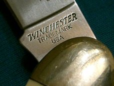 WINCHESTER SOWBELLY 3 BLADE STOCKMAN 14088 FOLDING POCKET KNIFE KNIVES MASONIC SHIELD WINCHESTER SOWBELLY 3 BLADE STOCKMAN 14088 FOLDING POCKET KNIFE KNIVES MASONIC SHIELD