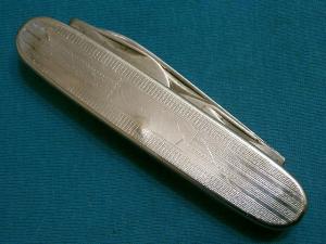VINTAGE RICHARDS SHEFFIELD ENGLAND SCOUT CAMP UTILITY SURVIVAL FOLDING POCKET KNIFE KNIVES OLD