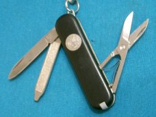 ESQUIRE VICTORINOX SWISS US ARMY SHIELD SAK CAMP UTILITY SURVIVAL FOLDING POCKET KNIFE KNIVES OLD ESQUIRE VICTORINOX SWISS US ARMY SHIELD SAK CAMP UTILITY SURVIVAL FOLDING POCKET KNIFE KNIVES OLD