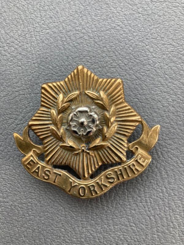 WW 1 East Yorkshire Regiment Military hat/cap Badge WW 1 East Yorkshire Regiment Military hat/cap Badge