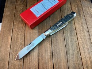 Robeson Shuredge (by Queen) 2 Blade English Jack Antique Green Pick Bone