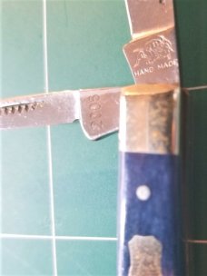 Bulldog Brand Knife Blue Giraffe Bone "1 of 10" PROTOTYPE Baby Mini Trapper Bulldog Brand Knife Blue Giraffe Bone "1 of 10" PROTOTYPE Baby Mini Trapper