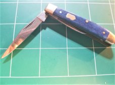 Bulldog Brand Knife Blue Giraffe Bone "1 of 10" PROTOTYPE Baby Mini Trapper Bulldog Brand Knife Blue Giraffe Bone "1 of 10" PROTOTYPE Baby Mini Trapper