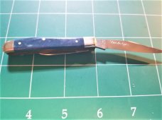 Bulldog Brand Knife Blue Giraffe Bone "1 of 10" PROTOTYPE Baby Mini Trapper Bulldog Brand Knife Blue Giraffe Bone "1 of 10" PROTOTYPE Baby Mini Trapper