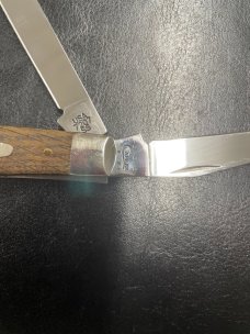 Case 7207 SS Beauty !! "Antique River logs" handles. New in box and never carried. Hard to find. Case 7207 SS Beauty !! "Antique River logs" handles. New in box and never carried. Hard to find.