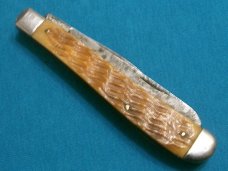 VINTAGE SABRE JAPAN 14 JIGGED BONE TRAPPER FOLDING POCKET HUNTING SKINNING JACK KNIFE KNIVES OLD VINTAGE SABRE JAPAN 14 JIGGED BONE TRAPPER FOLDING POCKET HUNTING SKINNING JACK KNIFE KNIVES OLD