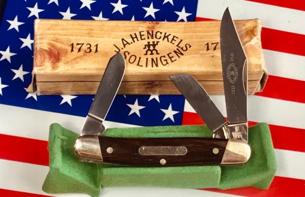 J A Henckels 3 Blade Stockman w/ Wood Handles +blade etching- +Rare Orig Box & Knife Display J A Henckels 3 Blade Stockman w/ Wood Handles +blade etching- +Rare Orig Box & Knife Display