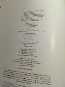 GREAT KNIFE REFERNCE BOOK LEVINE WITH PICTURES