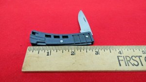 BUCK 425 USA LIGHT WEIGHT 2-3/4" LOCKBACK UNUSED  