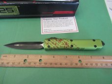 Microtech Double Action Zoombietech D/E Model 122-1-Z