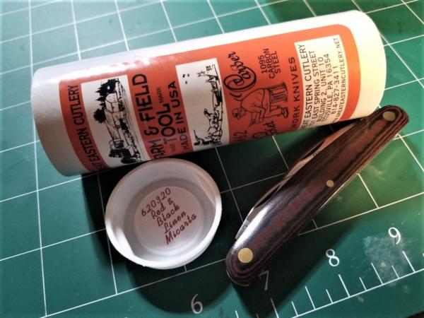 GEC #62 Pocket Carver Farm & Field Red & Black Linen Micarta 620320 GEC #62 Pocket Carver Farm & Field Red & Black Linen Micarta 620320
