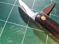 GEC #62 Pocket Carver Farm & Field Red & Black Linen Micarta 620320 GEC #62 Pocket Carver Farm & Field Red & Black Linen Micarta 620320