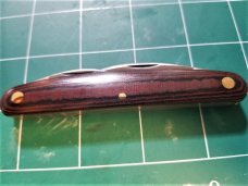 GEC #62 Pocket Carver Farm & Field Red & Black Linen Micarta 620320 GEC #62 Pocket Carver Farm & Field Red & Black Linen Micarta 620320