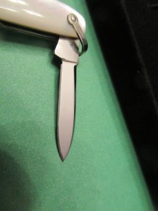 Case XX USA Pearl Eisenhower Pen Pattern # 82053 Case XX USA Pearl Eisenhower Pen Pattern # 82053