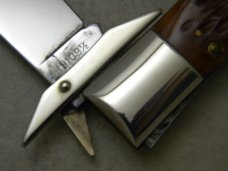 Winchester USA 1994 Bone 19109 1/2 Rifle Series Swing Guard Coke Bottle Lockback Knife in Box Winchester USA 1994 Bone 19109 1/2 Rifle Series Swing Guard Coke Bottle Lockback Knife in Box