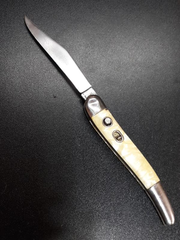 Vintage Imperial switchblade. 