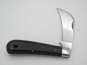 Queen Steel Hawk bill Pruner #1: Queen Cutlery hawk bill pruner, 4 1/8” closed
