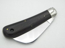 Queen Steel Hawk bill Pruner #1: Queen Cutlery hawk bill pruner, 4 1/8” closed Queen Steel Hawk bill Pruner #1: Queen Cutlery hawk bill pruner, 4 1/8” closed