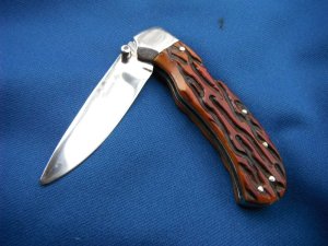 Custom hand made Lock-back folding Knife,  jigged bone scales, by Robert E Purvis.  Made in the USA!
