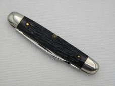 Queen Cutlery #5 Senator Pen, 2 ½” closed, 1947, rough black handles, carbon steel blades, Queen Cutlery #5 Senator Pen, 2 ½” closed, 1947, rough black handles, carbon steel blades,