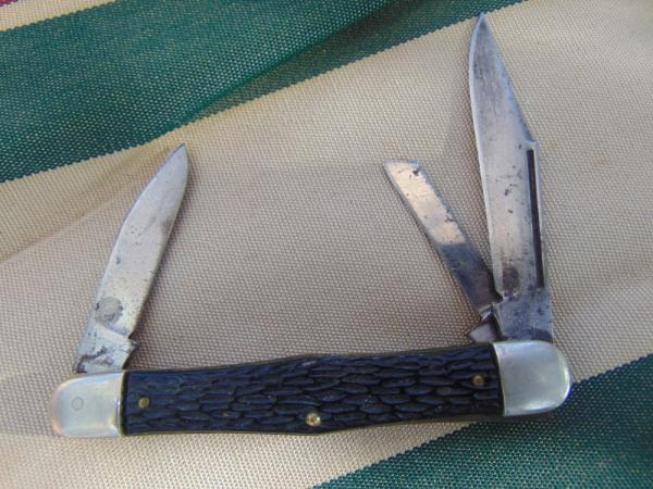 Vintage 3 Blade ULSTER USA Stockman Pocket Knife Jigged Handles. Vintage 3 Blade ULSTER USA Stockman Pocket Knife Jigged Handles.