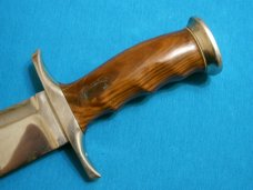VINTAGE BIG CUSTOM HANDMADE FIXED BLADE HUNTING SKINNING FIGHTING SURVIVAL BOWIE KNIFE KNIVES OLD VINTAGE BIG CUSTOM HANDMADE FIXED BLADE HUNTING SKINNING FIGHTING SURVIVAL BOWIE KNIFE KNIVES OLD