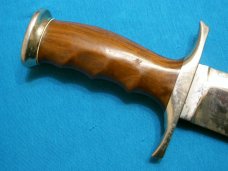 VINTAGE BIG CUSTOM HANDMADE FIXED BLADE HUNTING SKINNING FIGHTING SURVIVAL BOWIE KNIFE KNIVES OLD VINTAGE BIG CUSTOM HANDMADE FIXED BLADE HUNTING SKINNING FIGHTING SURVIVAL BOWIE KNIFE KNIVES OLD