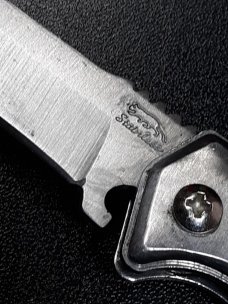 Asian switchblade Asian switchblade