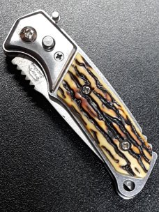 Asian switchblade Asian switchblade