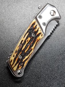 Asian switchblade Asian switchblade