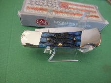 Case XX 2018 Ocean Blue Lock Back Pattern # 61225L Case XX 2018 Ocean Blue Lock Back Pattern # 61225L