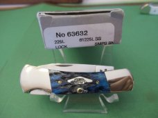 Case XX 2018 Ocean Blue Lock Back Pattern # 61225L Case XX 2018 Ocean Blue Lock Back Pattern # 61225L