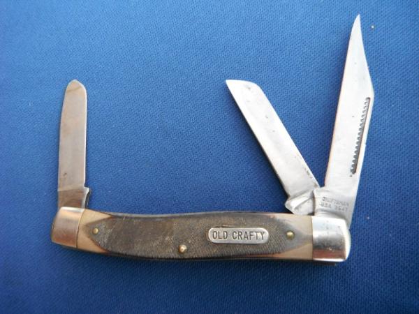 Old Crafty Craftsman 3 Blade Stokman Folding Pocket Knife 9547 Sawcut 4" Handle. MADE IN THE USA!!! Old Crafty Craftsman 3 Blade Stokman Folding Pocket Knife 9547 Sawcut 4" Handle. MADE IN THE USA!!!