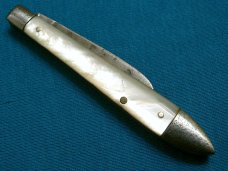 VINTAGE ANTIQUE KABAR KA-BAR UNION CUT CO OLEAN NY UCCO PEARL FOLDING POCKET QUILL KNIFE KNIVES OLD VINTAGE ANTIQUE KABAR KA-BAR UNION CUT CO OLEAN NY UCCO PEARL FOLDING POCKET QUILL KNIFE KNIVES OLD