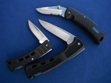 Buck USA, Buck Knives Lot OF 3 Folding Knives 425 & 444 & 455. All USA made!!! Buck USA, Buck Knives Lot OF 3 Folding Knives 425 & 444 & 455. All USA made!!!