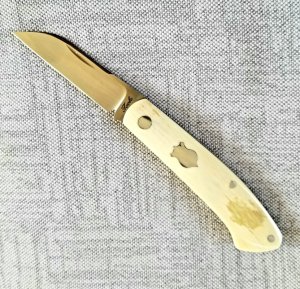 Bobby Toole Custom Mammoth Ivory Dino Knife, New, CPM-154 ,4"closed 