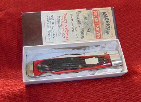 SCHATT & MORGAN 04181 L CRIMSON REDBONE CHEETAH SWING GUARD KNIFE 1992 QUEEN MINT IN BOX SCHATT & MORGAN 04181 L CRIMSON REDBONE CHEETAH SWING GUARD KNIFE 1992 QUEEN MINT IN BOX