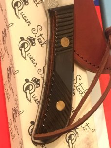 Queen Raw Hide Fixed Blade Hunter/Hunting Knife w Beautiful Fancy Designed Wood Handles -NOS & MINT Queen Raw Hide Fixed Blade Hunter/Hunting Knife w Beautiful Fancy Designed Wood Handles -NOS & MINT
