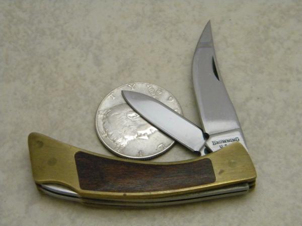 Browning USA Wood & Brass Small Double Lockback Knife 