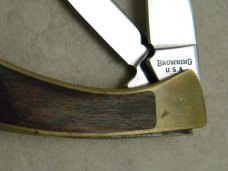 Browning USA Wood & Brass Small Double Lockback Knife 