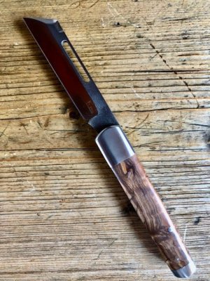 Kroo Blades Sleeveboard Jack with Pepper Tree Root Burl Scales and Sheepsfoot Blade