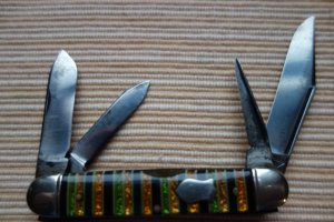 IMPERIAL KNIFE COMPANY (IKCO) 4 BLADE GLITTER STRIPE CELLULOID SMALL CATTLE KNIFE FOR REPAIR