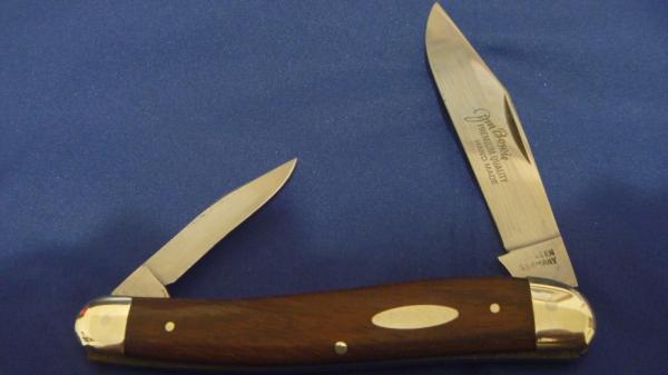 Jim Bowie by Eye Brand Serpentine Whittler Jim Bowie by Eye Brand Serpentine Whittler