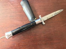 Rizzuto Estileto Milano, Marked Stainless Steel, Sharpened and Tiny Amount Of Peak Rizzuto Estileto Milano, Marked Stainless Steel, Sharpened and Tiny Amount Of Peak