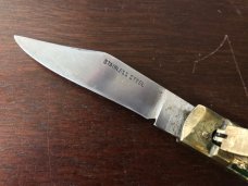 Vintage Japanese Lever Lock with Bail, Marked Stainless Steel on Blade, Matador and Dragon Handle Vintage Japanese Lever Lock with Bail, Marked Stainless Steel on Blade, Matador and Dragon Handle