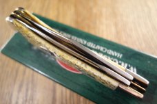 CASE SNAKE SKIN BONE SMALL SADDLEHORN T.B. 62110 AMKCA 2005 CLUB KNIFE 15 OF 28 NEW IN BOX + PAPERS CASE SNAKE SKIN BONE SMALL SADDLEHORN T.B. 62110 AMKCA 2005 CLUB KNIFE 15 OF 28 NEW IN BOX + PAPERS