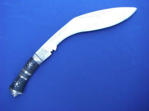 Genuine Gurkha khukuri / Kukri knife 11 Inch Blade  w/Original Matching Scabbard.  VERY sharp!!!